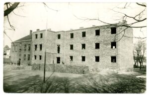 Fot.4 Szkoła Powszechna podczas rozbudowy 1937-1938, Zakład fotograficzny S. Marcińca, Puck, MP/321/H